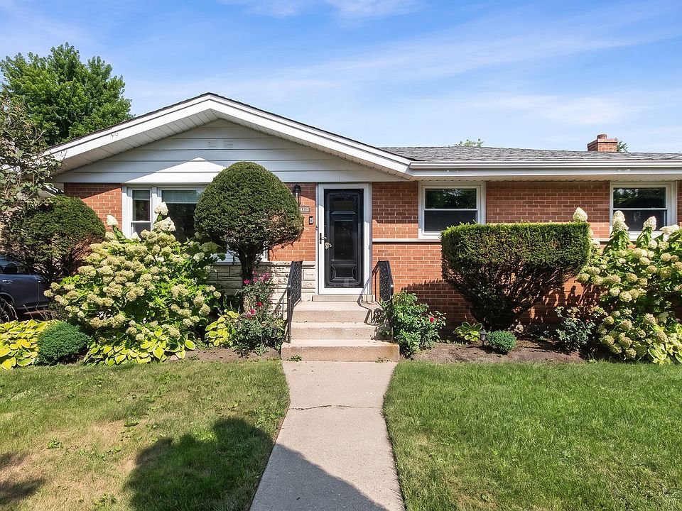 8315 Parkside Ave, Morton Grove, IL — single-family home for sale